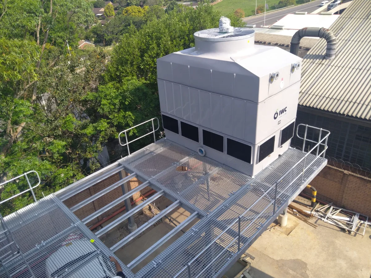 Food and beverage cooling installation